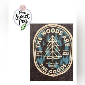Ski the East - The Woods Are The Goods Graphic Tee Size M